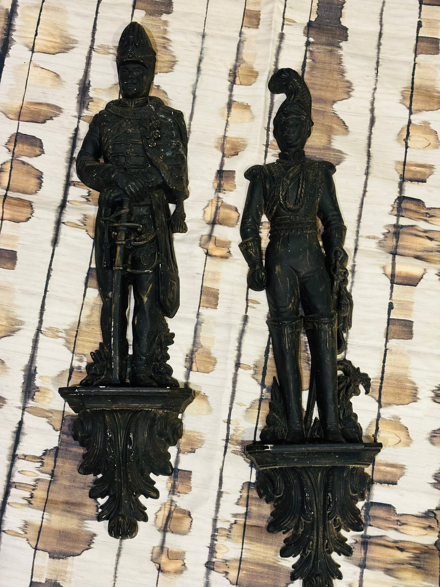 Pair of Resin Knight Wall Hangings 25 l 7 w 3 d