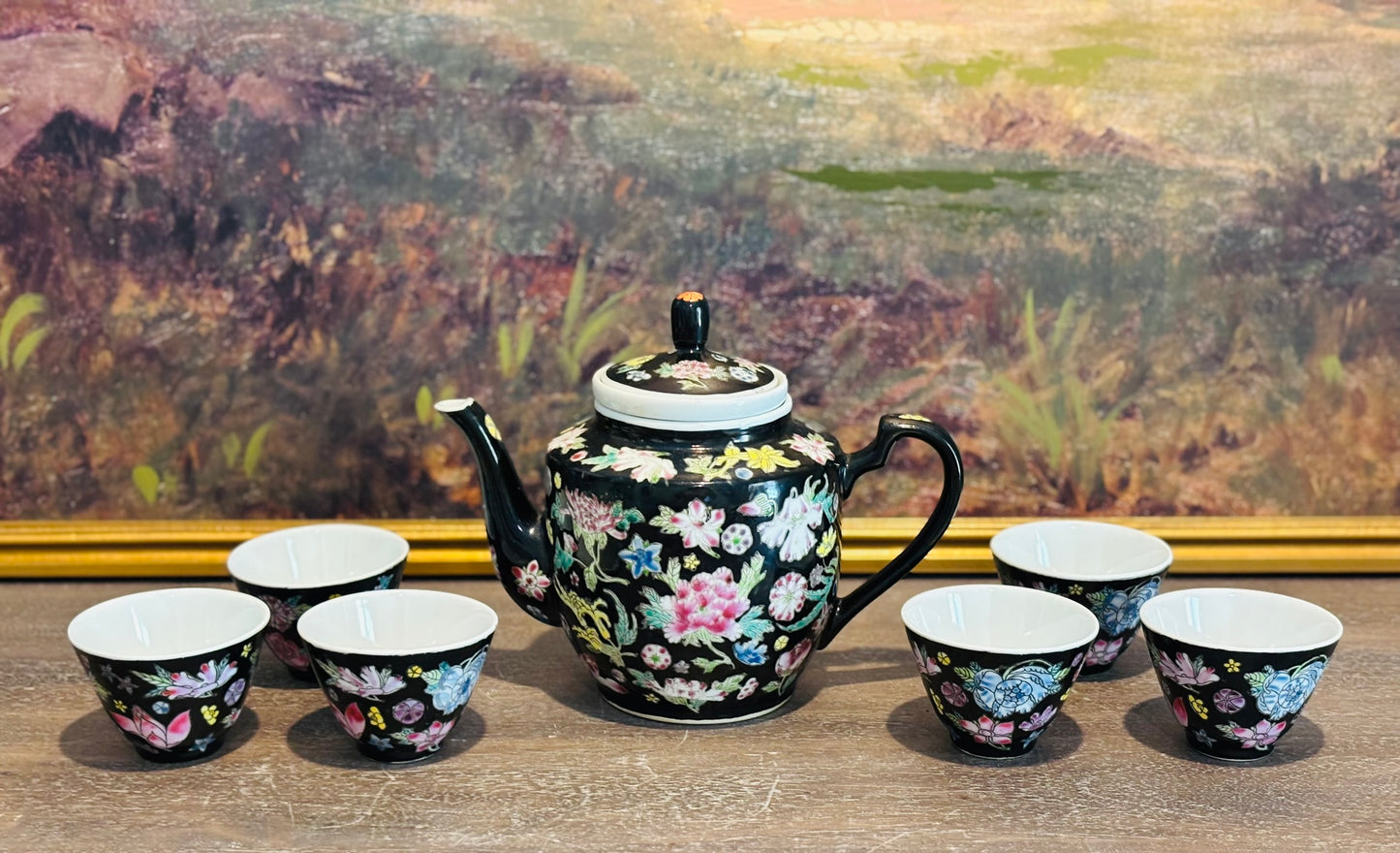 Black rose famille teapot and 6 cups  Mille Fleur Noire