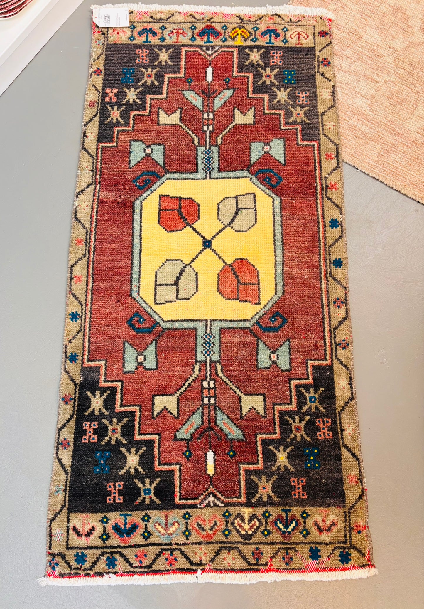 Vintage-Inspired Turkish Rug 21.75" x 44.5 "