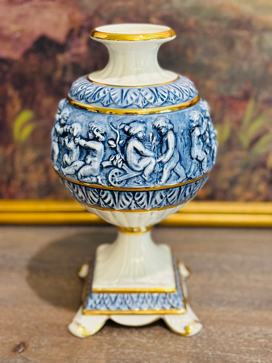 Blue, white and gold cherub capidomote vase Paul's 285/502 Italy 10 h x 6 w