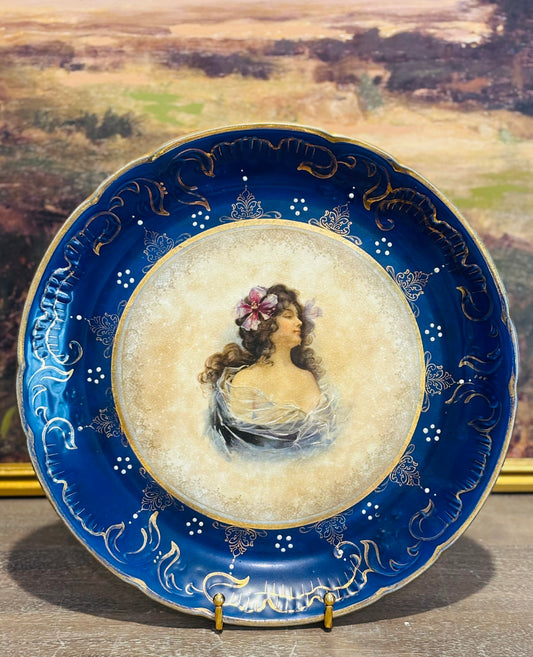 Royal La Belle Blue Plate 12.75 w x 2 h