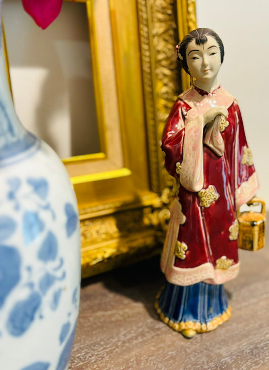 Highly detailed Chinese Girl Figurine  11 h 4 w 3 d