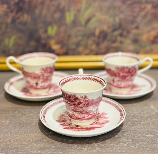 Set of 3 Mulberry Wedgwood Teacups and Saucers set 2.5 h, 3 w, 2.5 d cup, 5 w saucer
