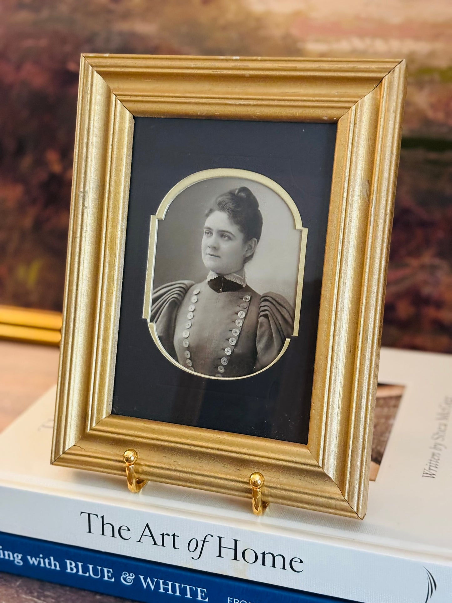 Framed Victorian Lady 7 x 9 x .5