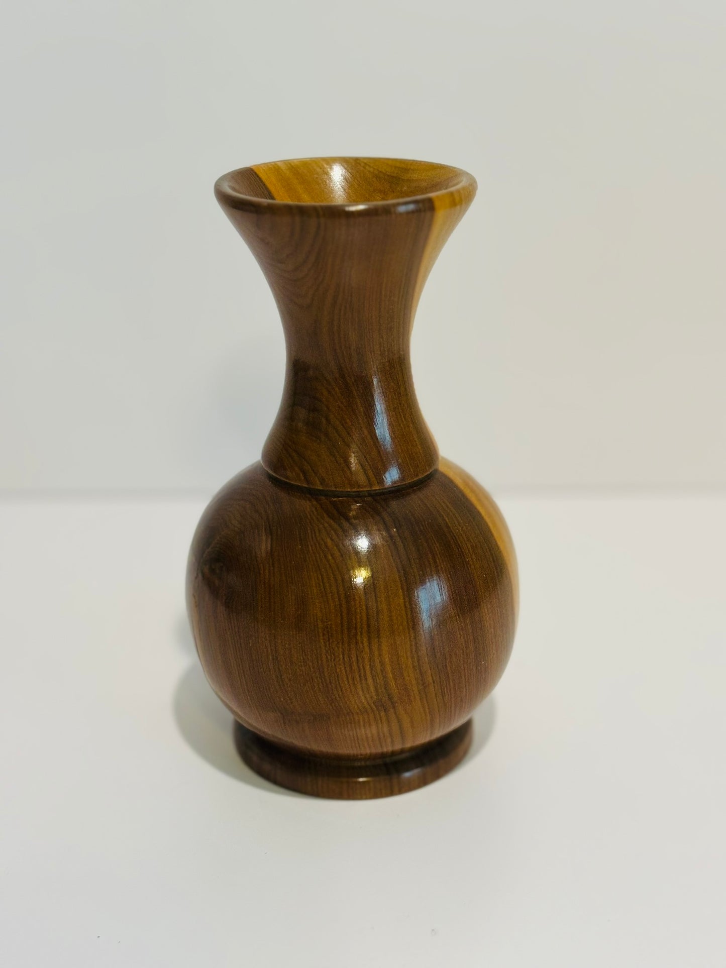Handcrafted Oregon Myrtlewood Chalet Bud Vase 6 h 3.5 w/d