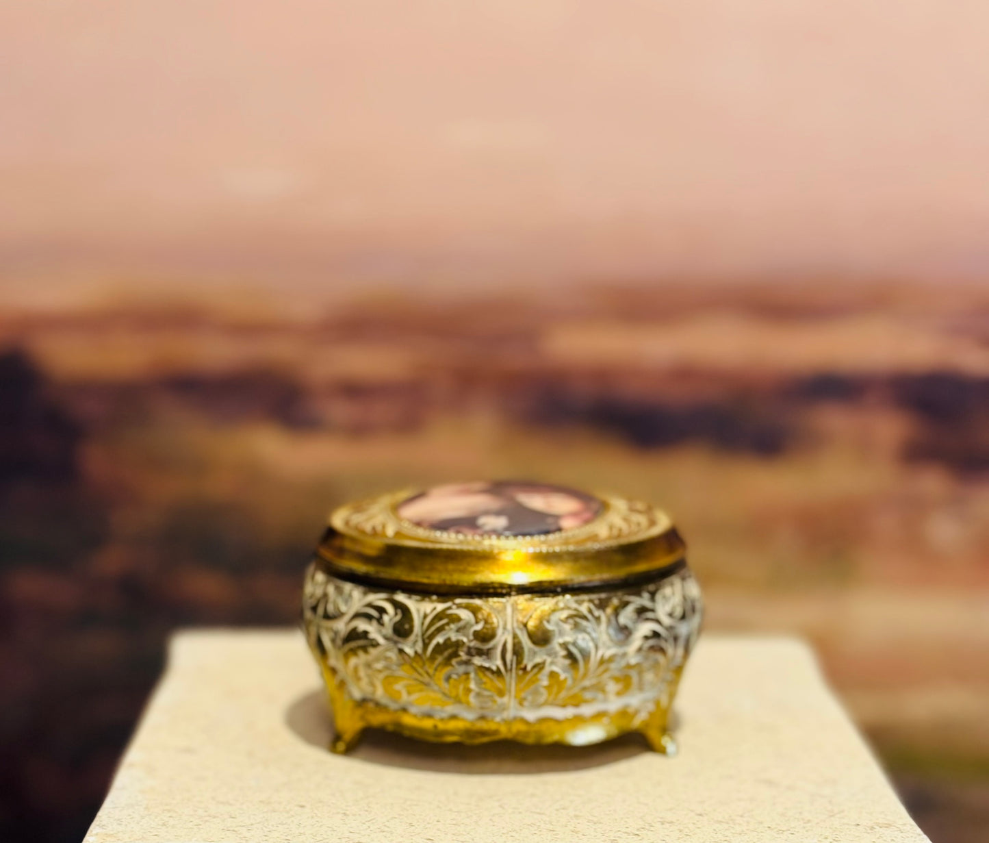 Victorian gold round trinket box 3 w x 1.75 h