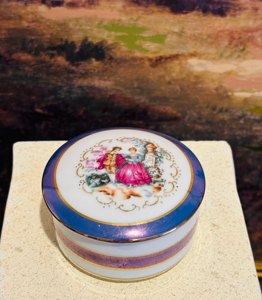 Blue and white trinket box with French Scene  4 w 1.5 h