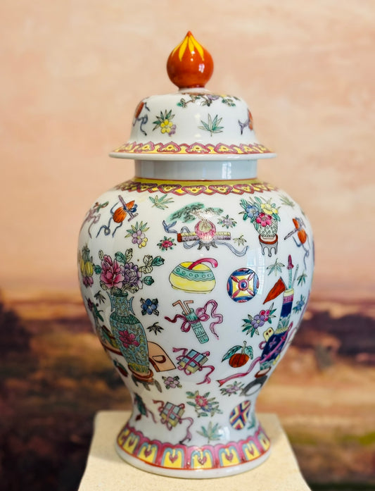 Large chinese famille rose ginger jar 12 h 7 w