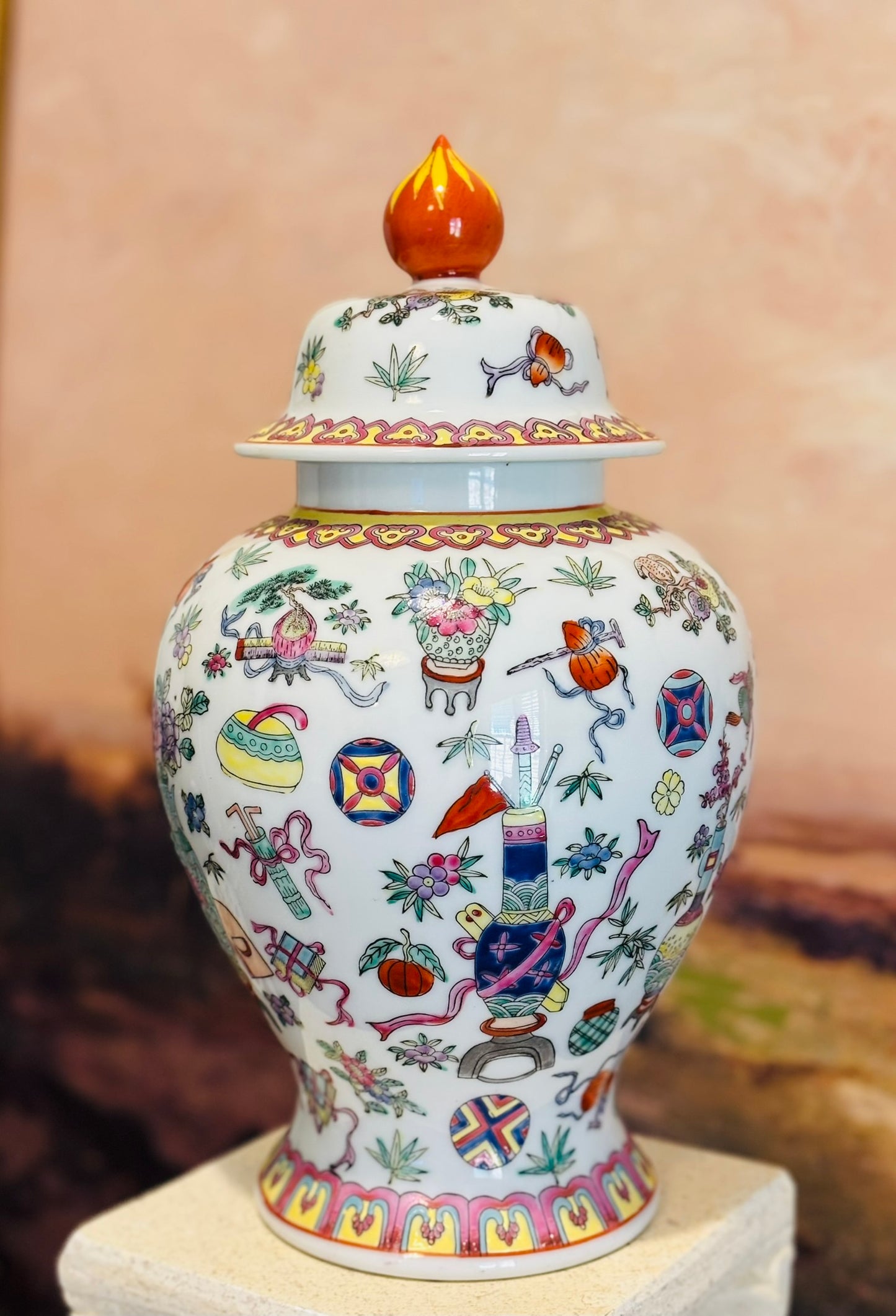 Large chinese famille rose ginger jar 12 h 7 w