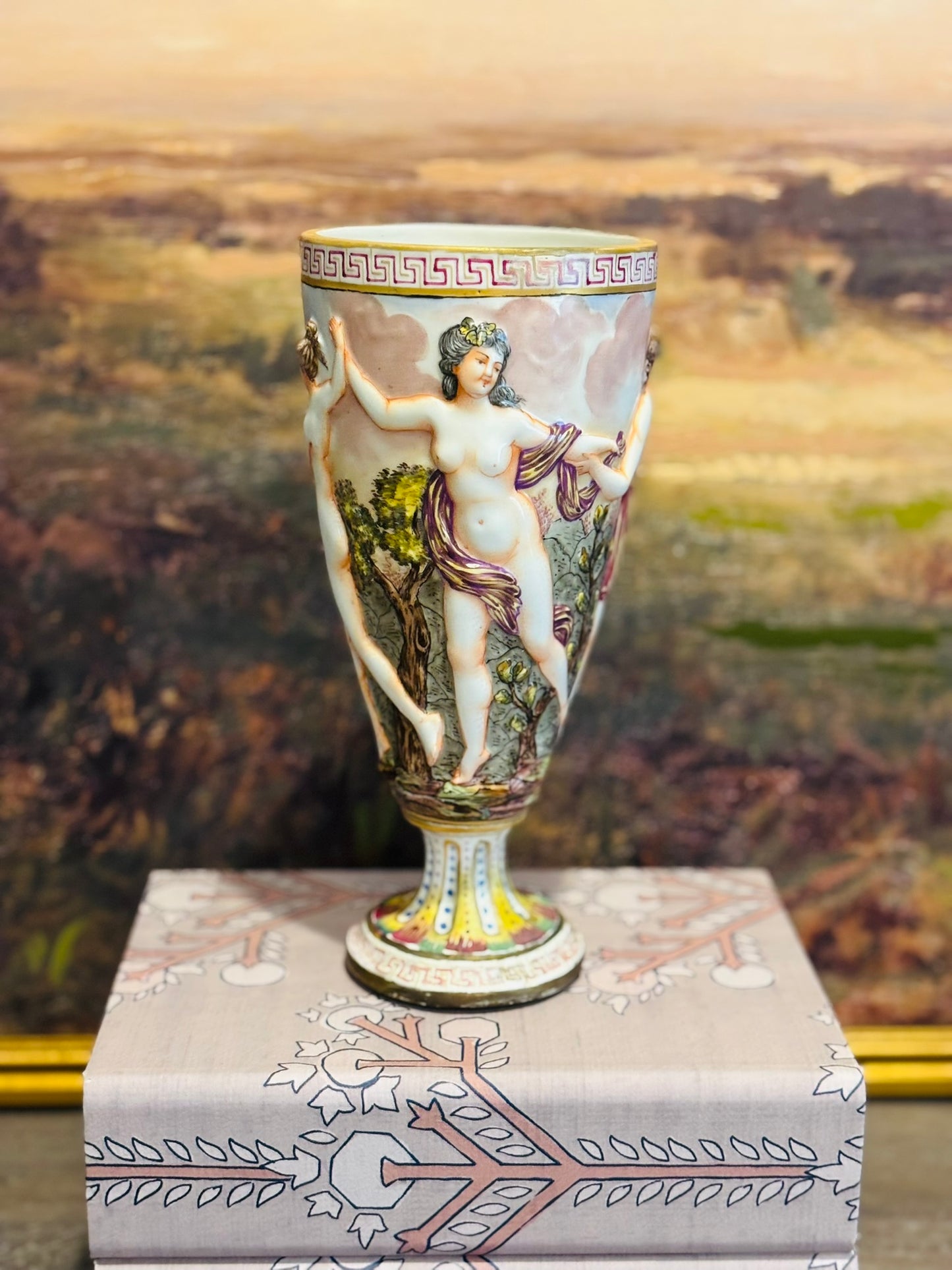 Pink capidomote vase 4.5 w 9.5 h