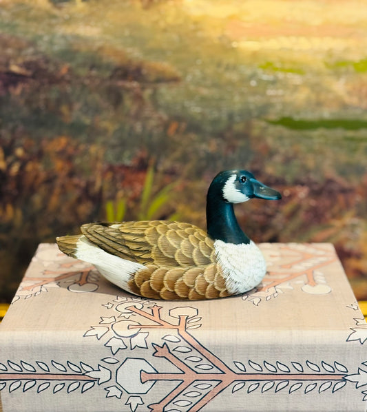 Selsela Canada Goose Figurine