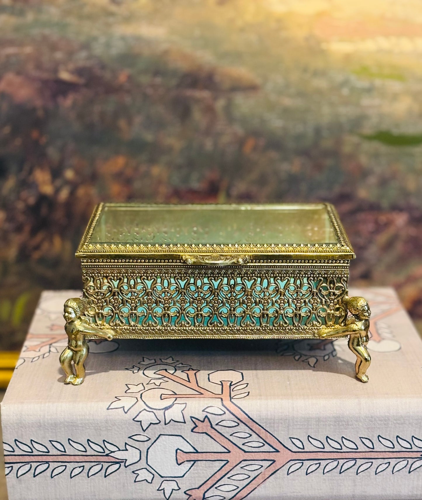 Small rectangle cherub jewelry casket 5.5l 3.5 w 3 h