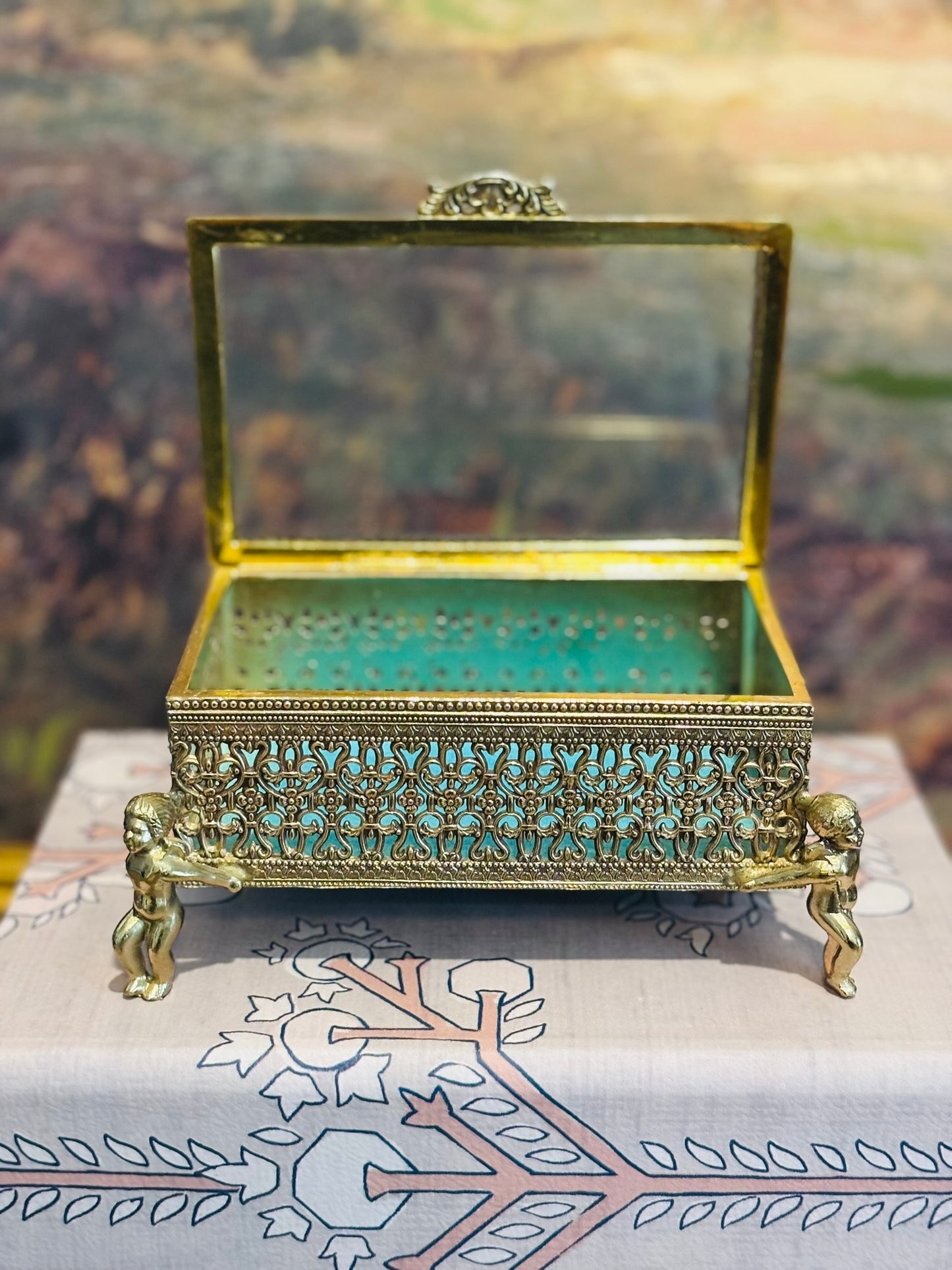 Small rectangle cherub jewelry casket 5.5l 3.5 w 3 h
